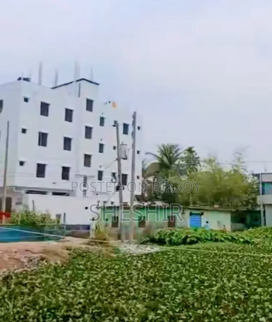 জরুরী জমি বিক্রয় হবে