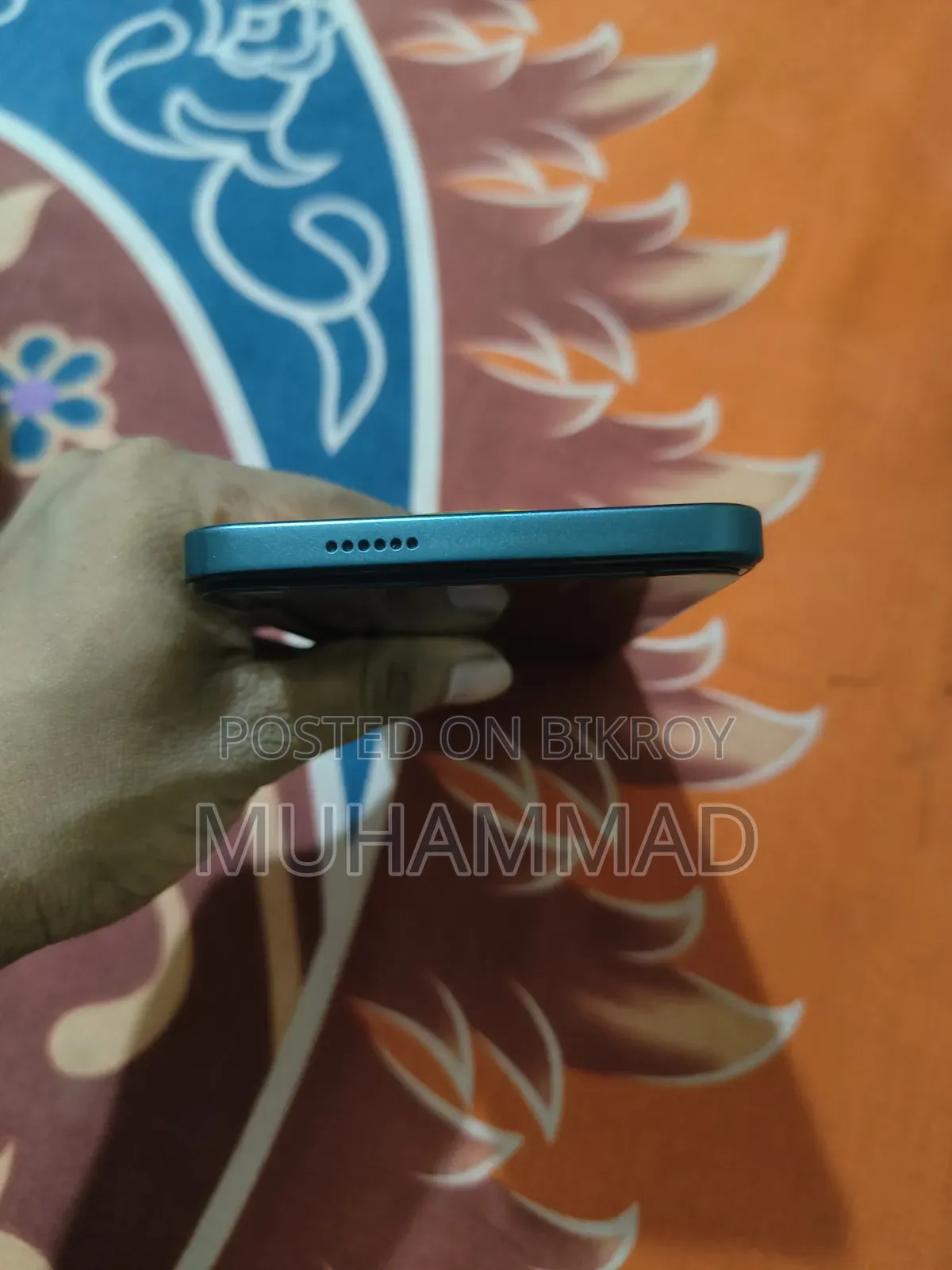 Tecno Spark 30 128 GB Yellow