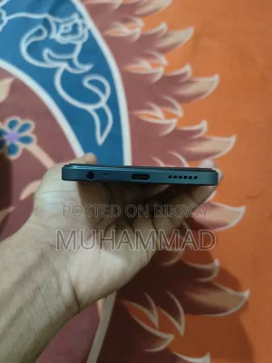 Tecno Spark 30 128 GB Yellow