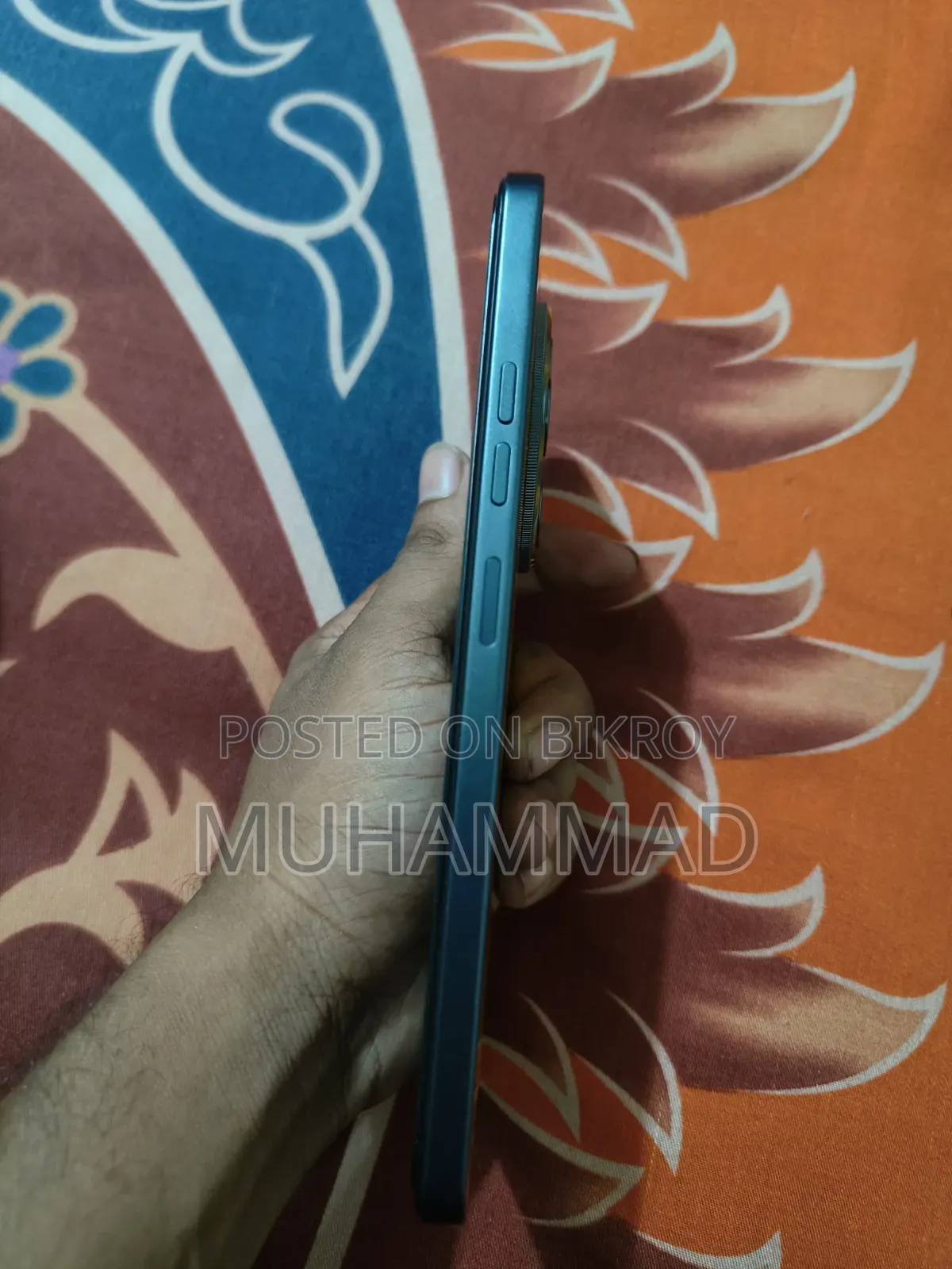 Tecno Spark 30 128 GB Yellow