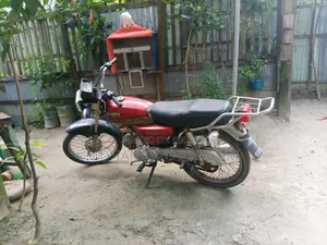 মোটরসাইকেল ২০১৫ লাল
