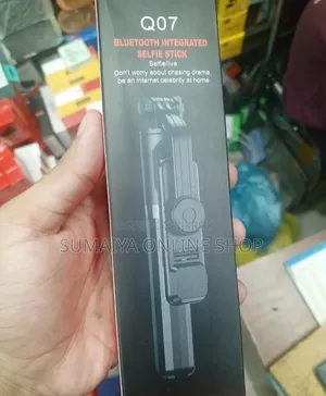 Q07 100cm Bluetooth Selfie Stick With Remote Control And Lightweight