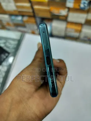 নতুন Vivo V30 5G ২৫৬ জিবি সবুজ