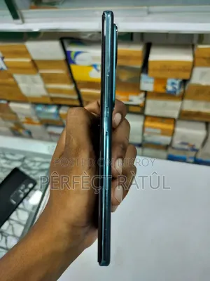 নতুন Vivo V30 5G ২৫৬ জিবি সবুজ