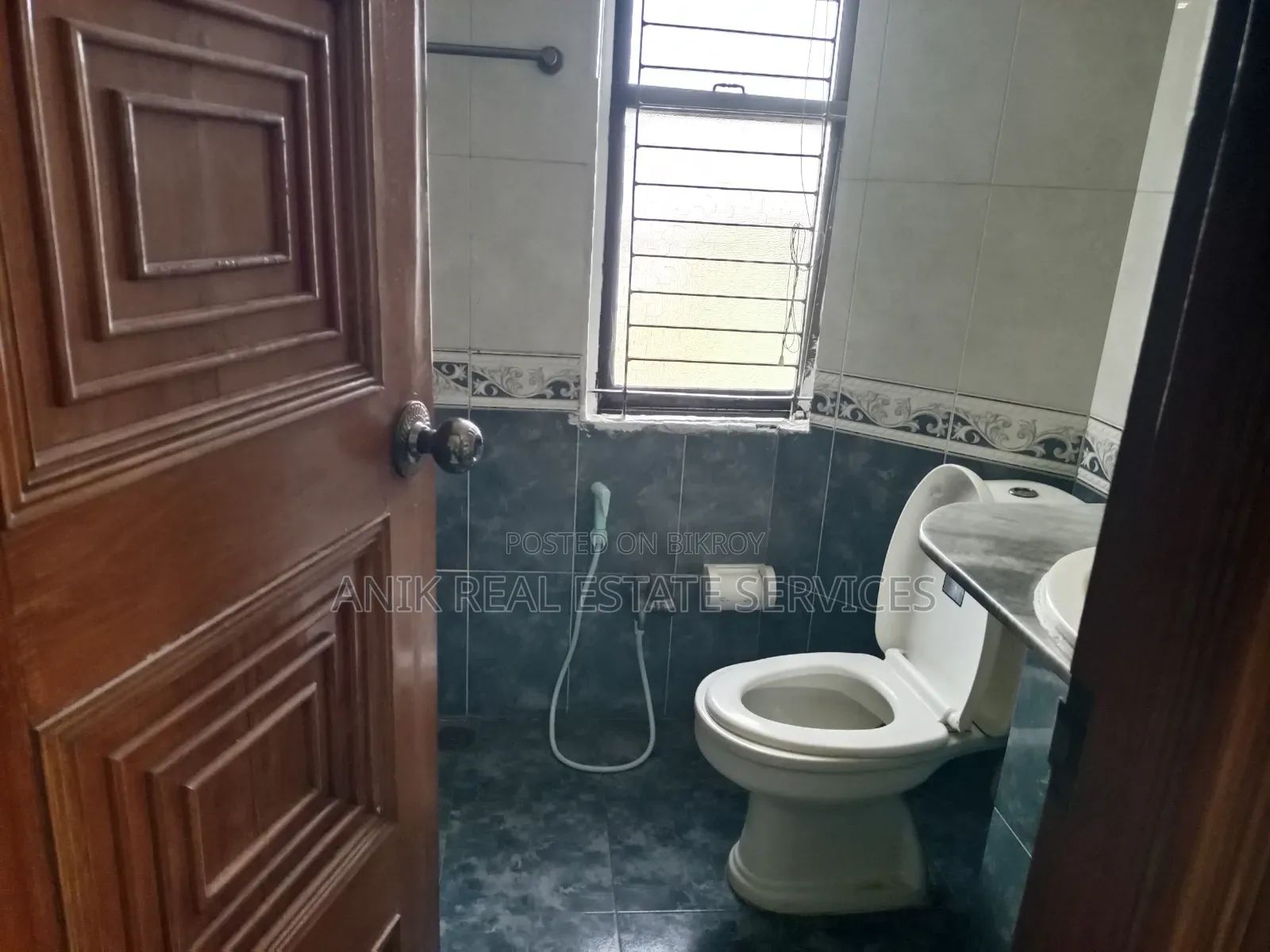 গুলশান ২-এ ৩৪০০ বর্গফুট অফিস স্পেস ভাড়া