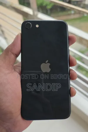 Apple iPhone SE (২০২০) ১২৮ জিবি কালো