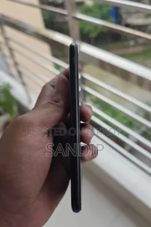 Apple iPhone SE (২০২০) ১২৮ জিবি কালো