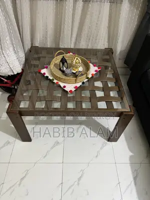 টি-টেবিল - হাতিল (ব্যবহৃত)