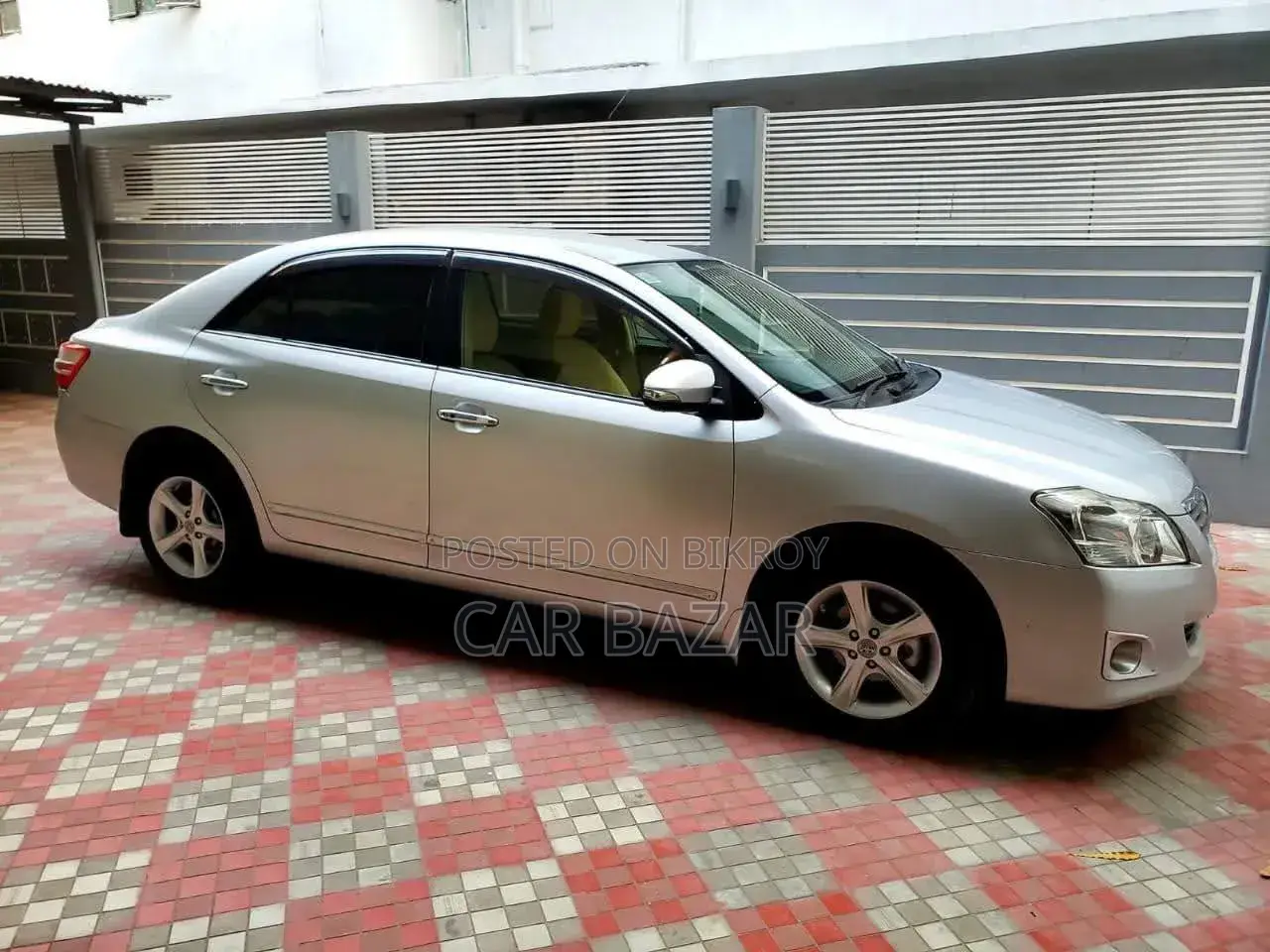 Toyota Premio 2014 Silver