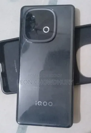 iQOO 256 GB Black