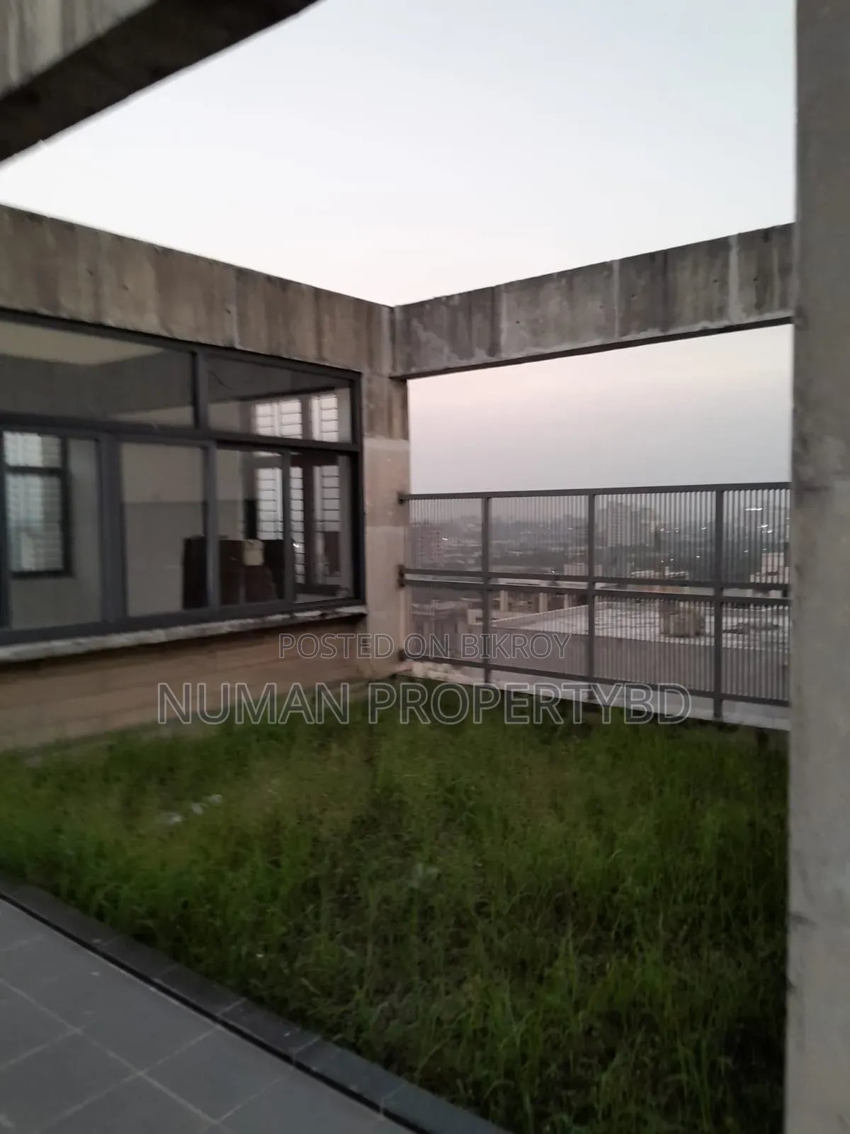 4-Bedroom Apartment in Numan Property Bd, Bashundhara for Sale