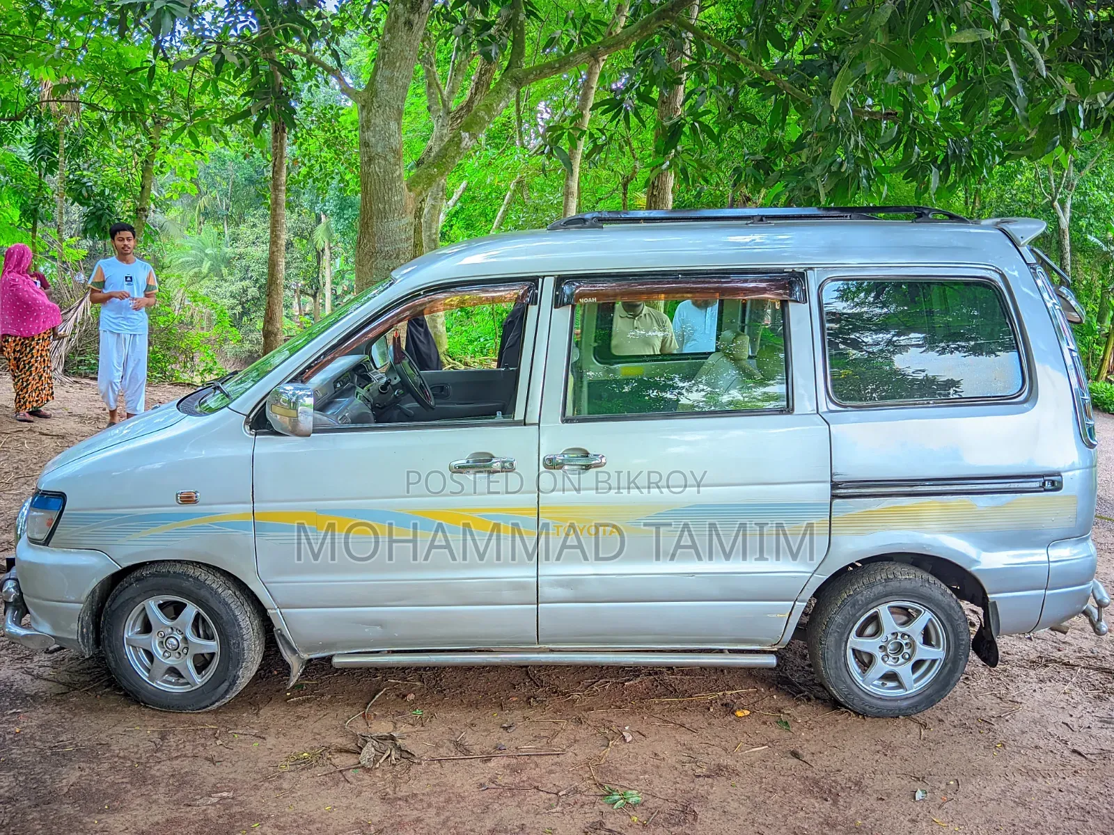 Toyota Regius 1997 Grey
