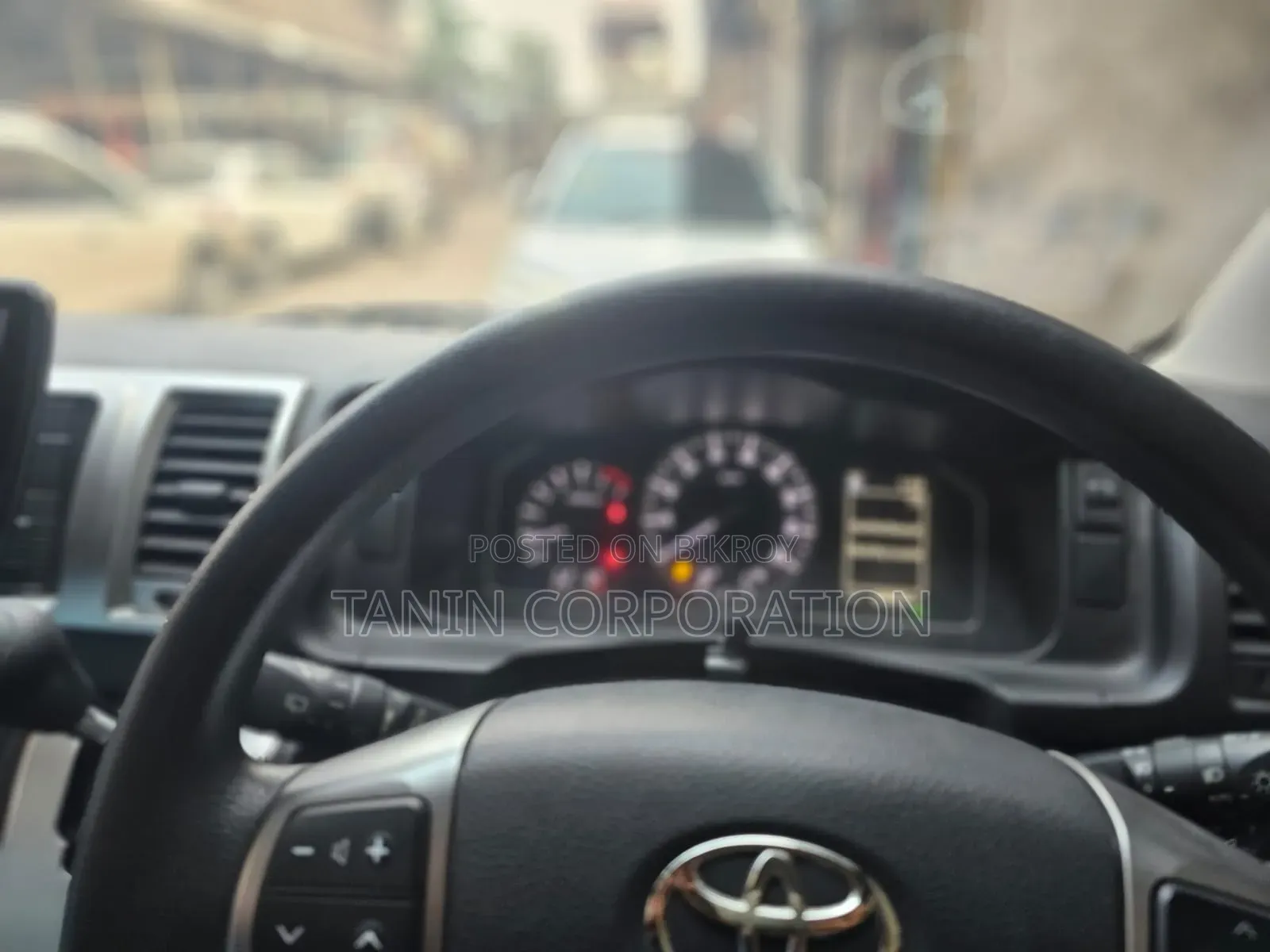 Toyota HiAce 2012 Gray