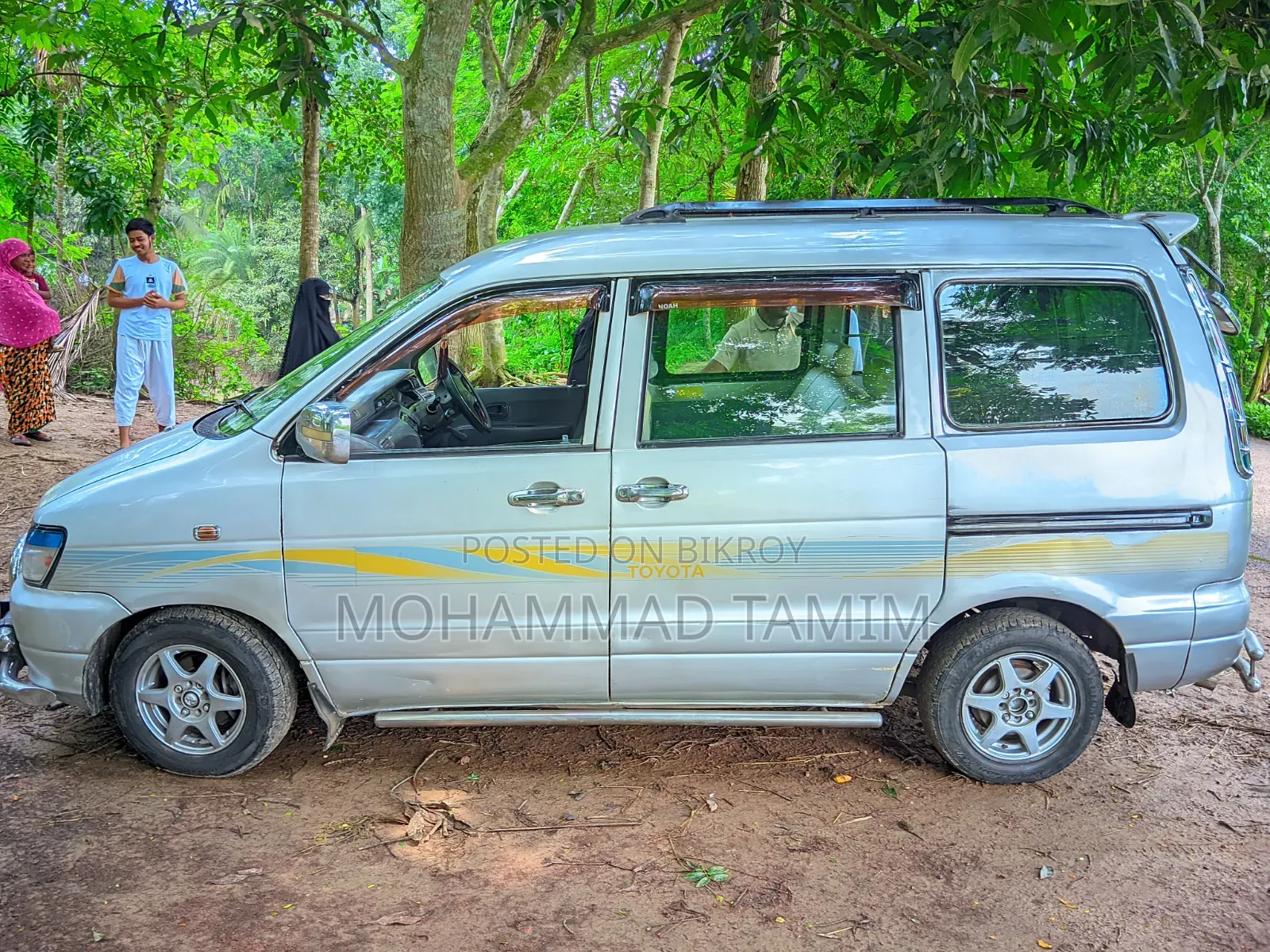 Toyota Regius 1997 Grey