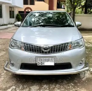 Toyota Axio 2012 Silver
