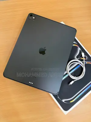 Apple iPad Pro 13 (2024) 256 GB Black
