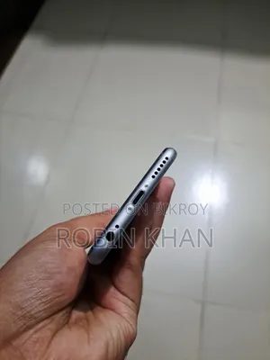Apple iPhone 6s 32 GB Silver
