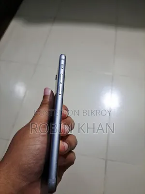 Apple iPhone 6s 32 GB Silver