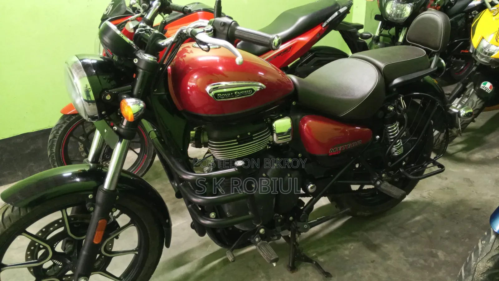 Royal Enfield Meteor 350 2025 Red