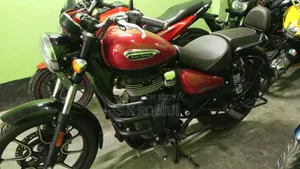Royal Enfield Meteor 350 2025 Red