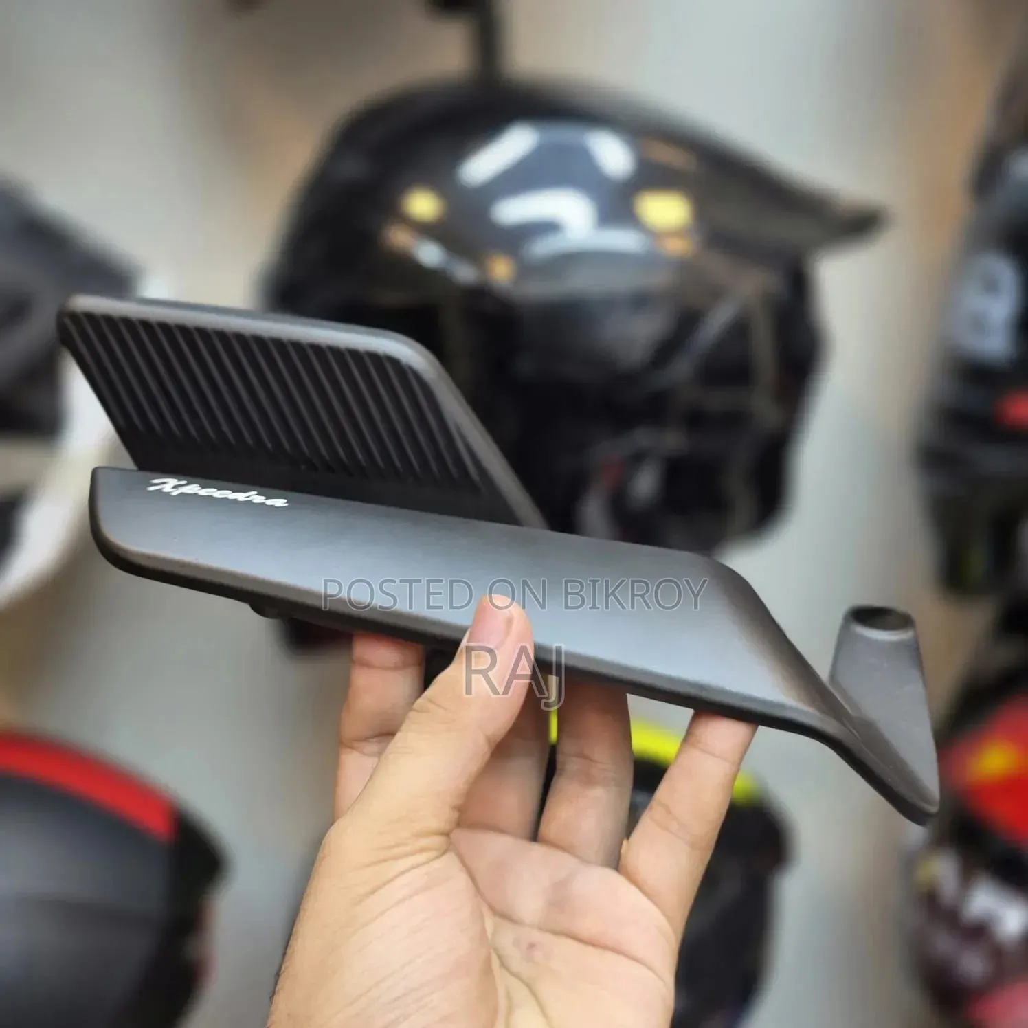 Aerodynamic Looking Glass (Universal)