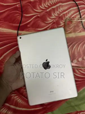 অ্যাপল ৩২ জিবি গ্রে