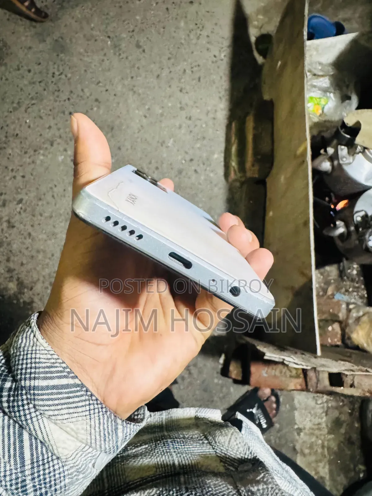 মোবাইল ফোন ৮ জিবি সিলভার