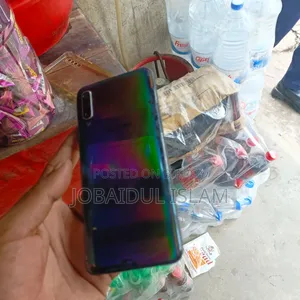 স্যামসাং গ্যালাক্সি এ৫০ ১২৮ জিবি নীল