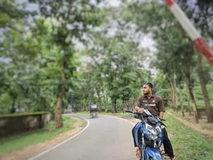 টিভিএস অ্যাপাচি আরটিআর ১৬০ ৪ভি ২০২২ নীল
