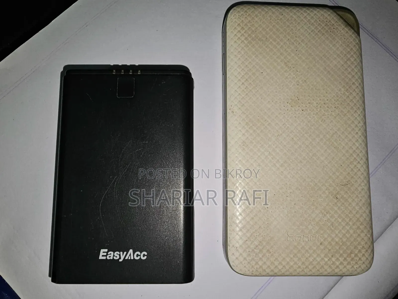 P.B. white-10000mah/Black-11000mah