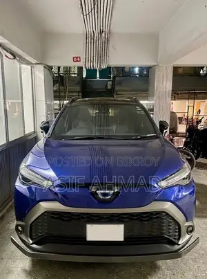 Toyota Corolla Cross 1.8 Hybrid FWD 2022 Blue