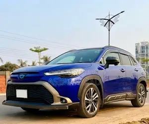 Toyota Corolla Cross 1.8 Hybrid FWD 2022 Blue