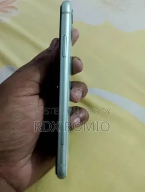 Apple iPhone 11 64 GB Blue