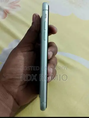 Apple iPhone 11 64 GB Blue