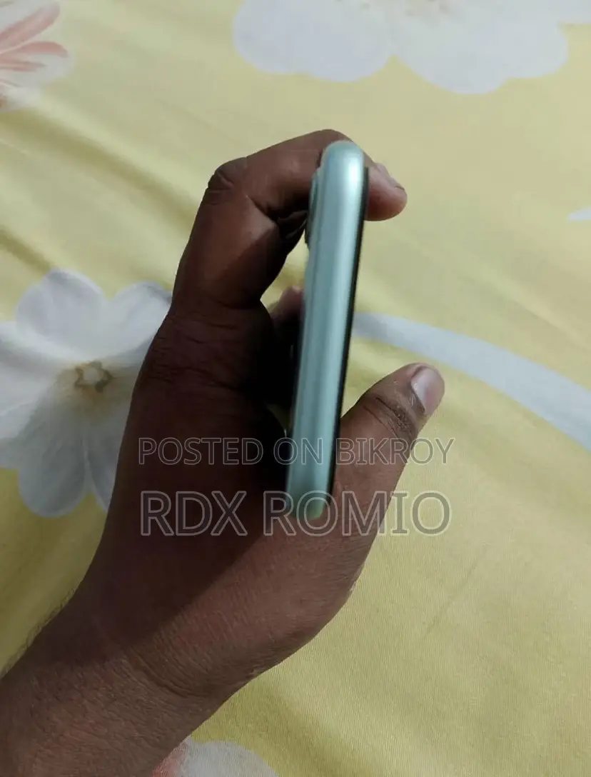 Apple iPhone 11 64 GB Blue