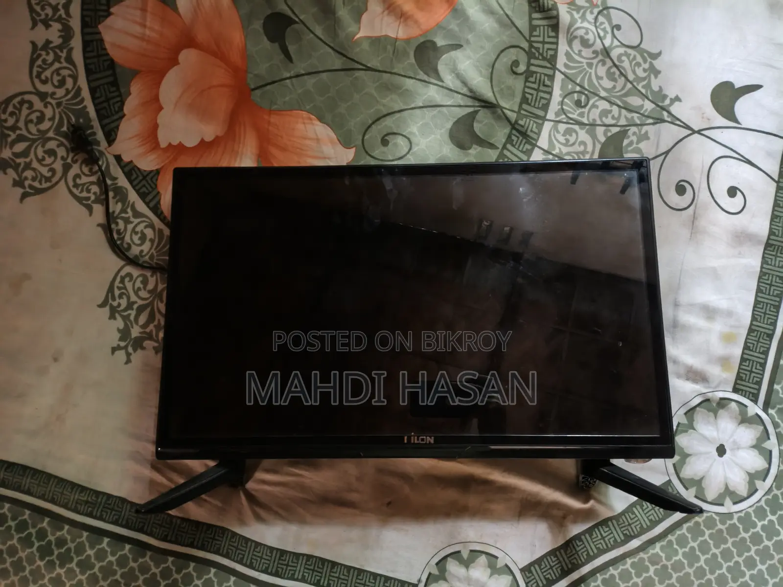 24-inch non-smart LED TV, no problems.