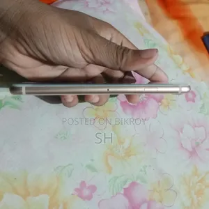 অ্যাপল আইফোন ৮ ৬৪ জিবি গোল্ড