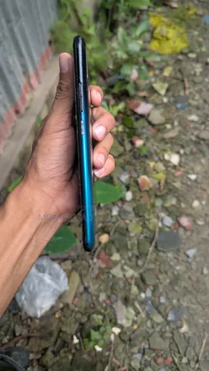 Tecno Spark Go 64 GB