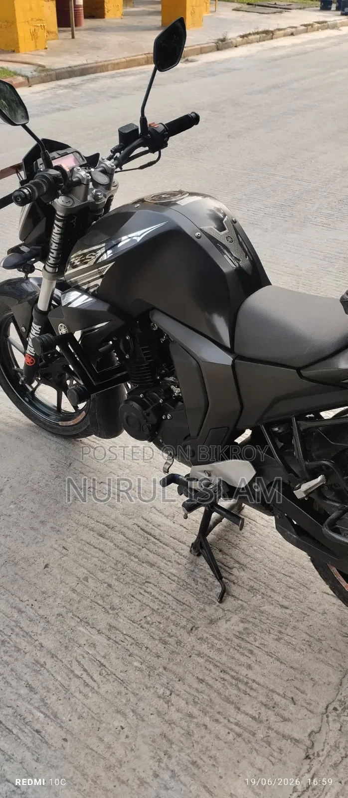 Yamaha FZ 2024 Black