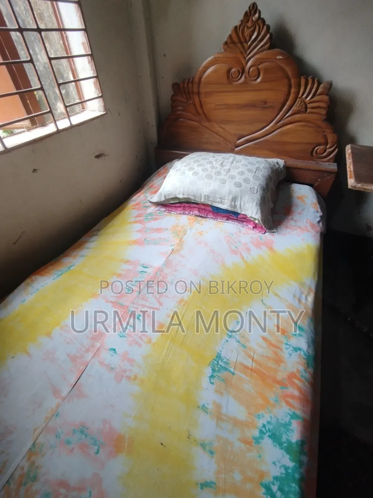 Single bed for sale