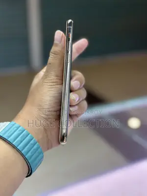 অ্যাপল আইফোন ১১ প্রো ২৫৬ জিবি গোল্ড