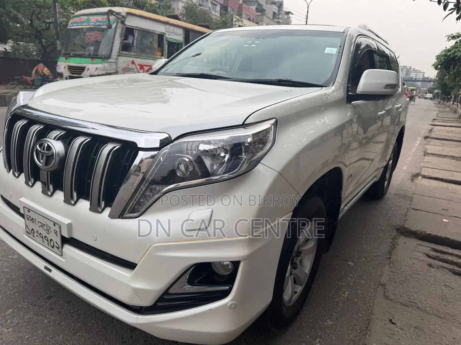 Toyota Land Cruiser Prado 2015 Pearl
