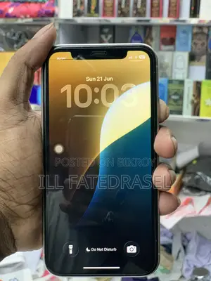 Apple iPhone 11 64 GB White