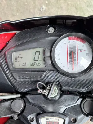 TVS Apache RTR 160 2V 2023 Red