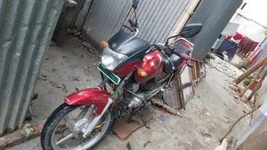 Yamaha 2010 Red