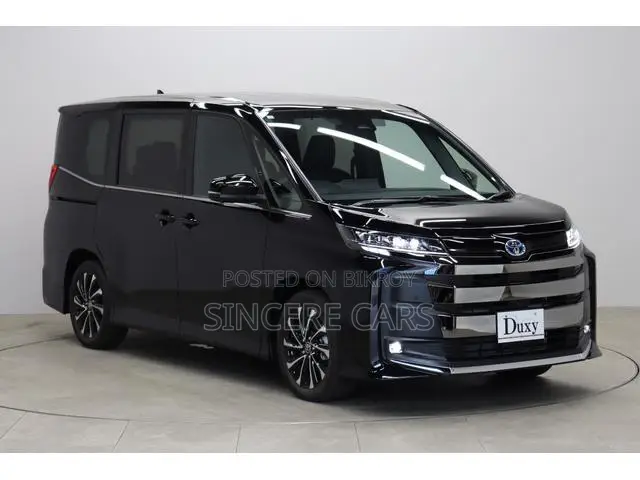 Toyota Noah 2023 Black