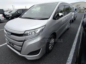 Toyota Noah 2021 Silver
