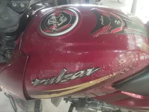 Bajaj Pulsar 150 2017 Red