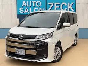Toyota Noah 2022 Pearl