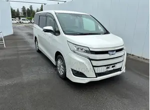Toyota Noah 2021 Pearl